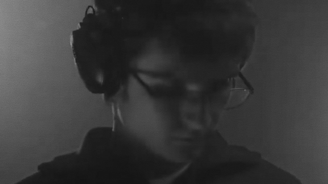 KG-Radio Showcase W// Ele Ele & Clam Cellar