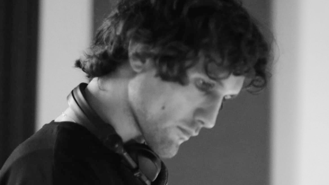 Radio Show W// Bezhanic