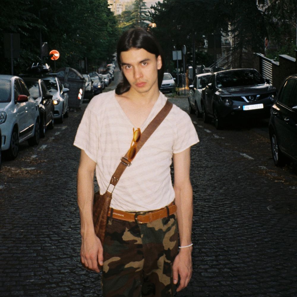 KG-Steamroom W// Rif Erous