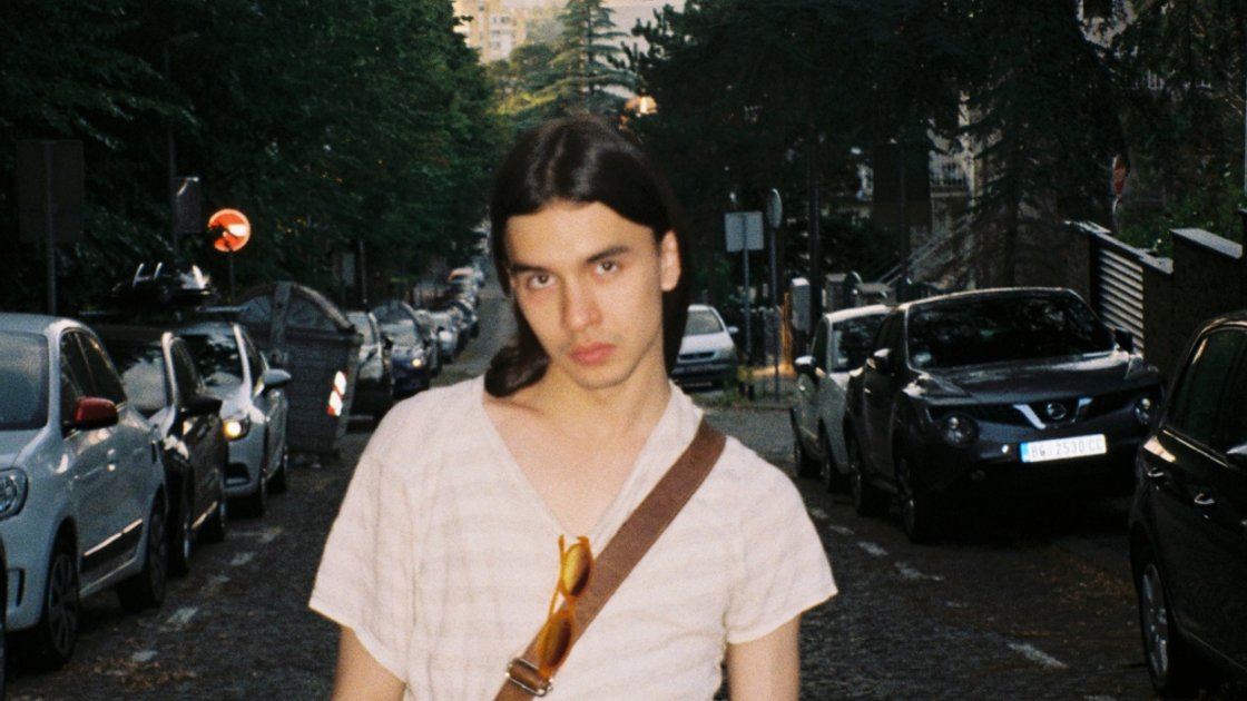 KG-Steamroom W// Rif Erous