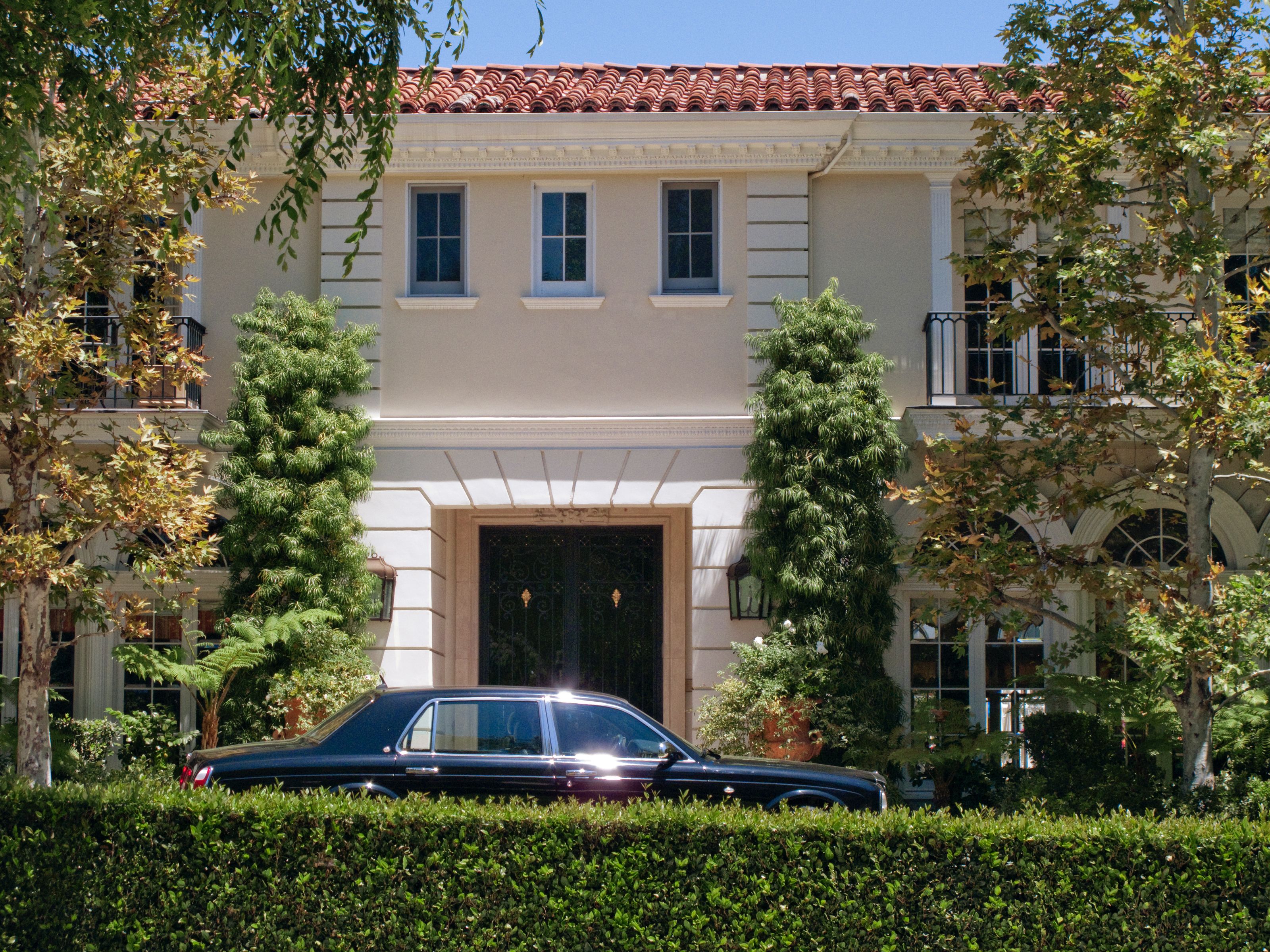 Artwork: Evidence (two Mossberg twelve-gauge shotguns)