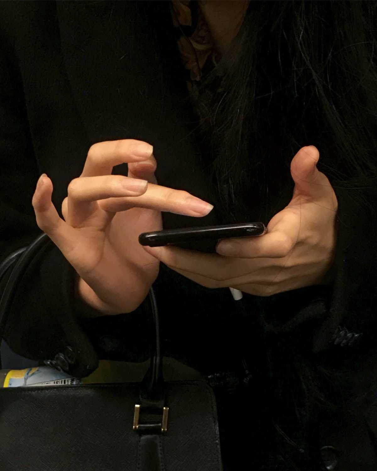 Artwork: Subway Hands #1