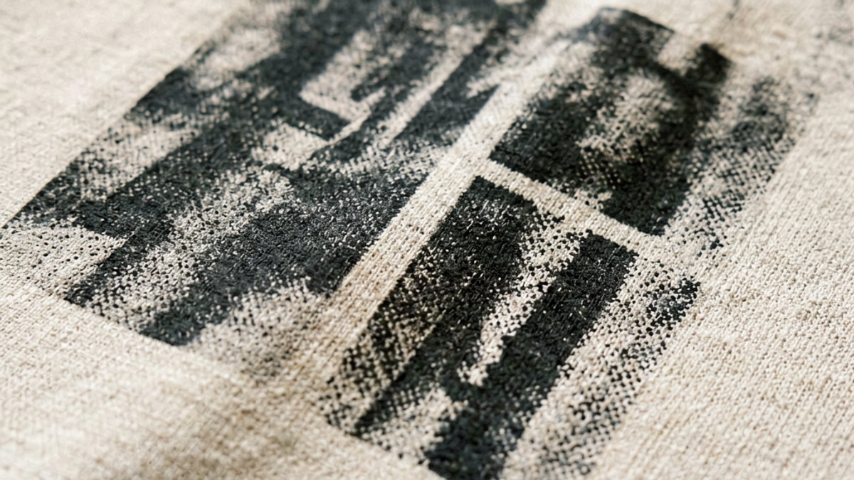 Screen Print vs DTG Print Tee: Which Lasts Longer and Looks Better?