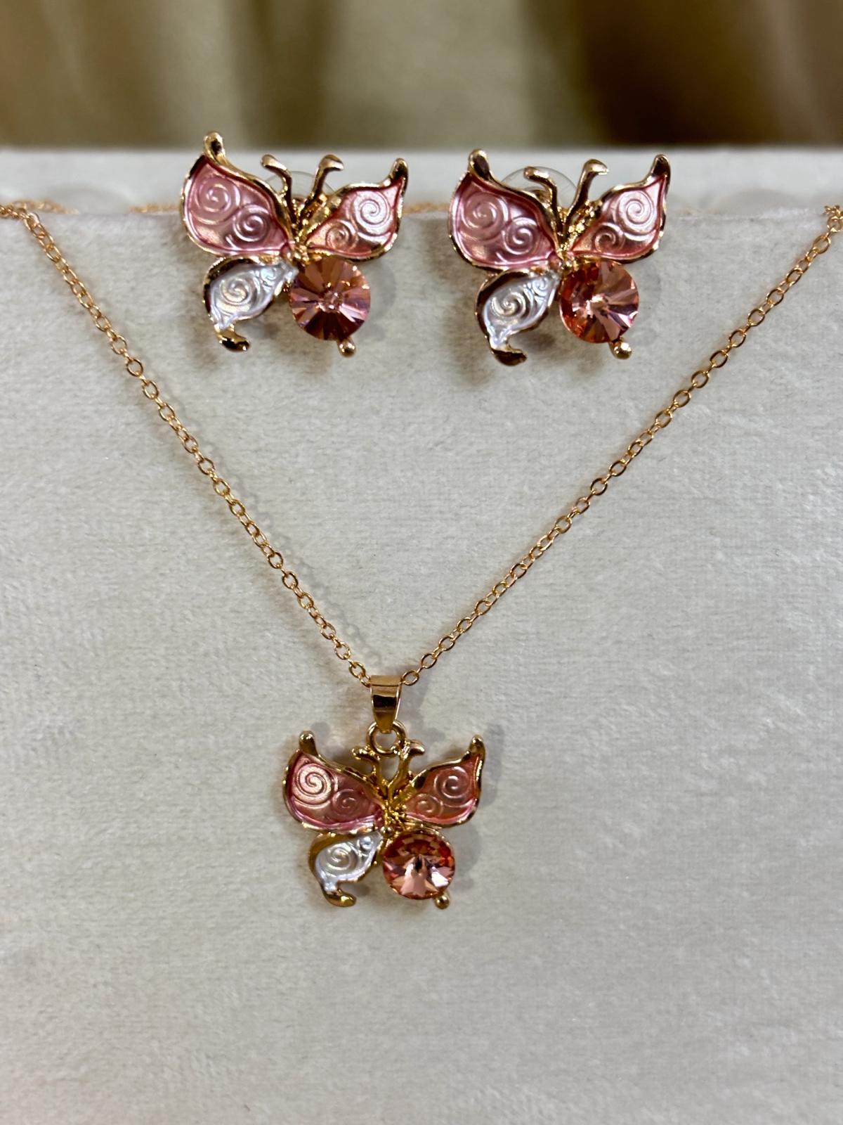 Butterfly stone studded set