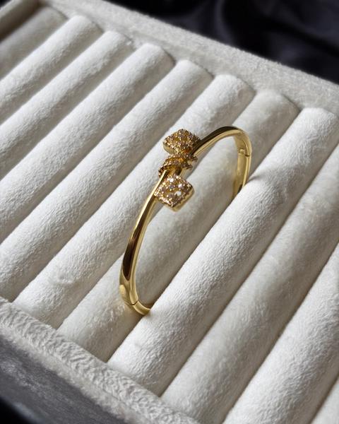 Golden Geometric Crystal Bow Bracelet
