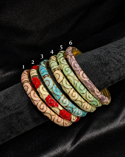 Enamel Swirl Bangle