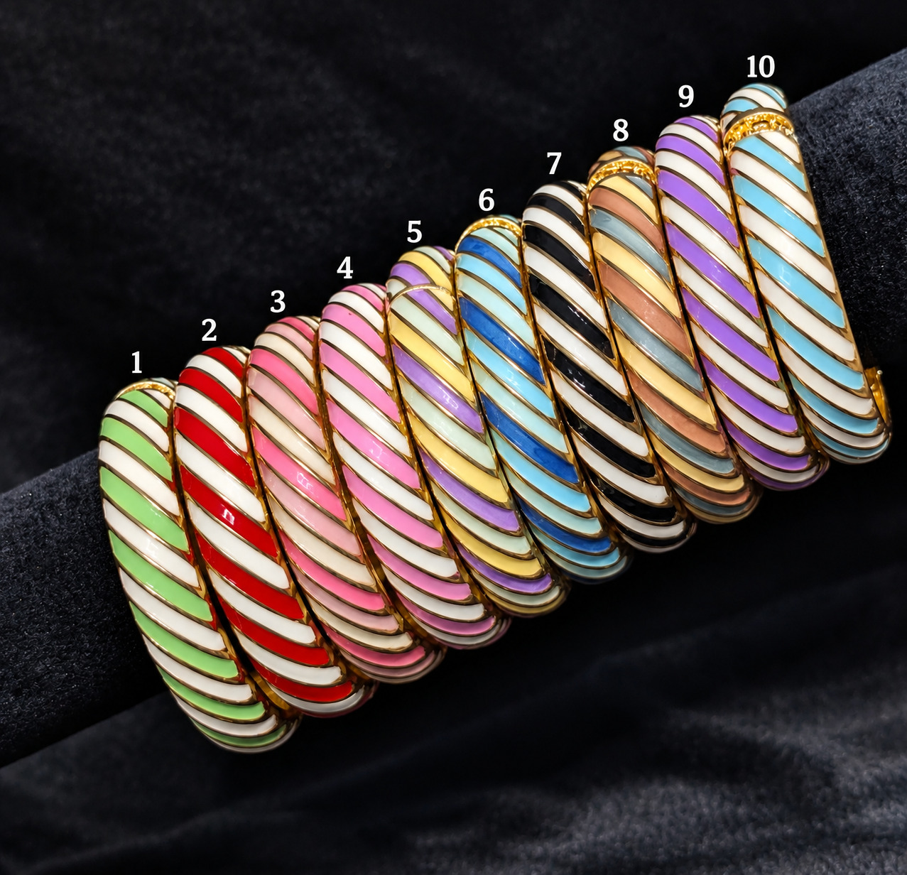 Lehariya Enamel Twist Bangle