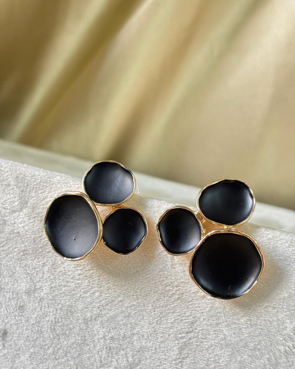 Cloud pop studs — Black