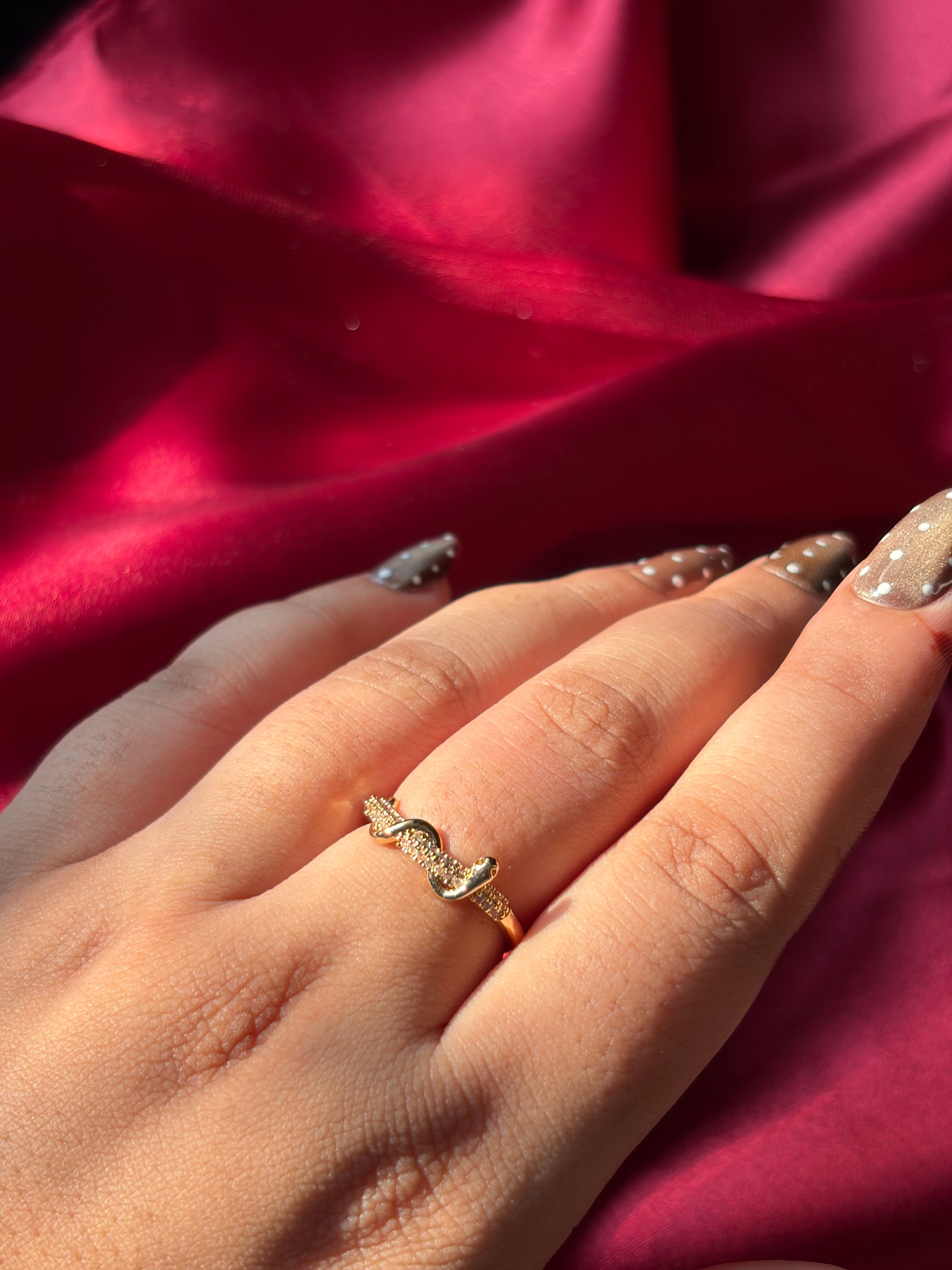 Minimal Golden Ring Collection