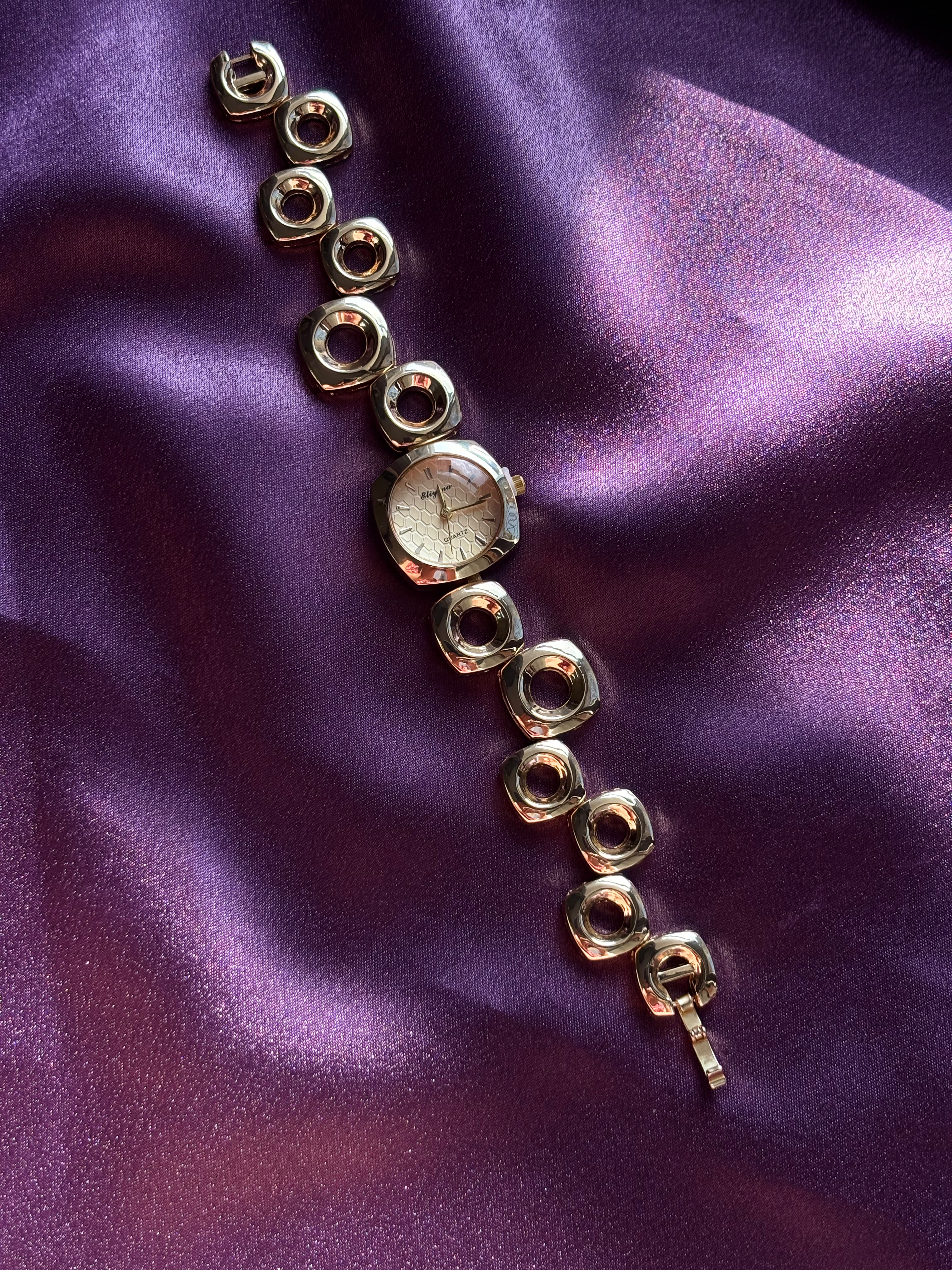 Chunky Modern Gold Link Watch