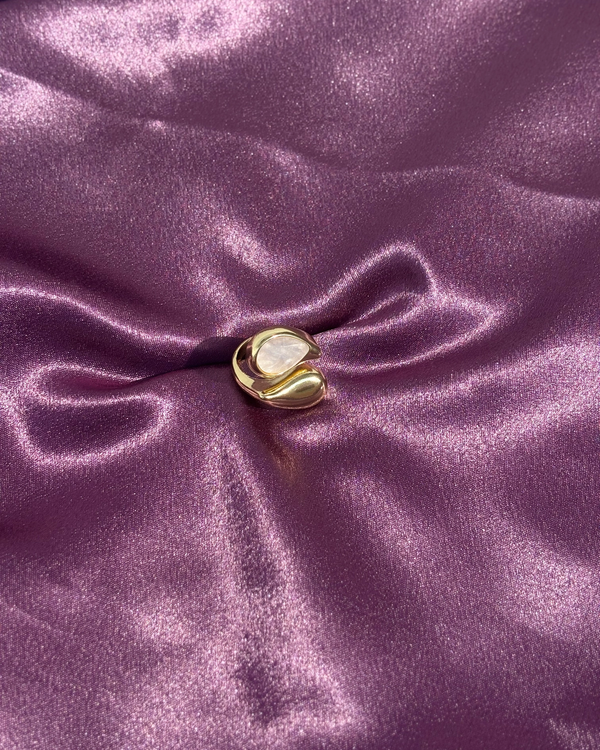 Enamel Tear-Drop Ring