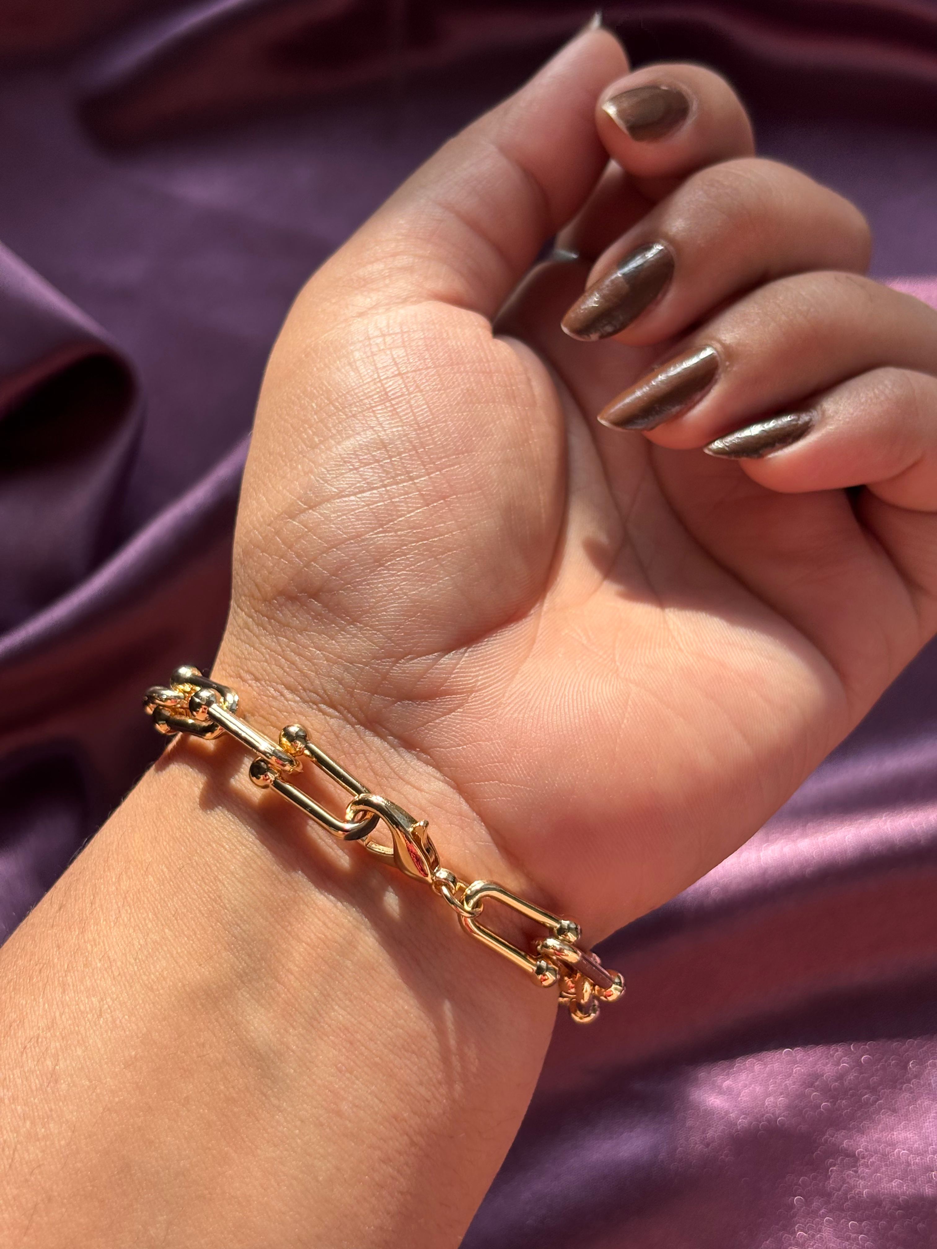 Classic Crimson Chain Bracelet Watch