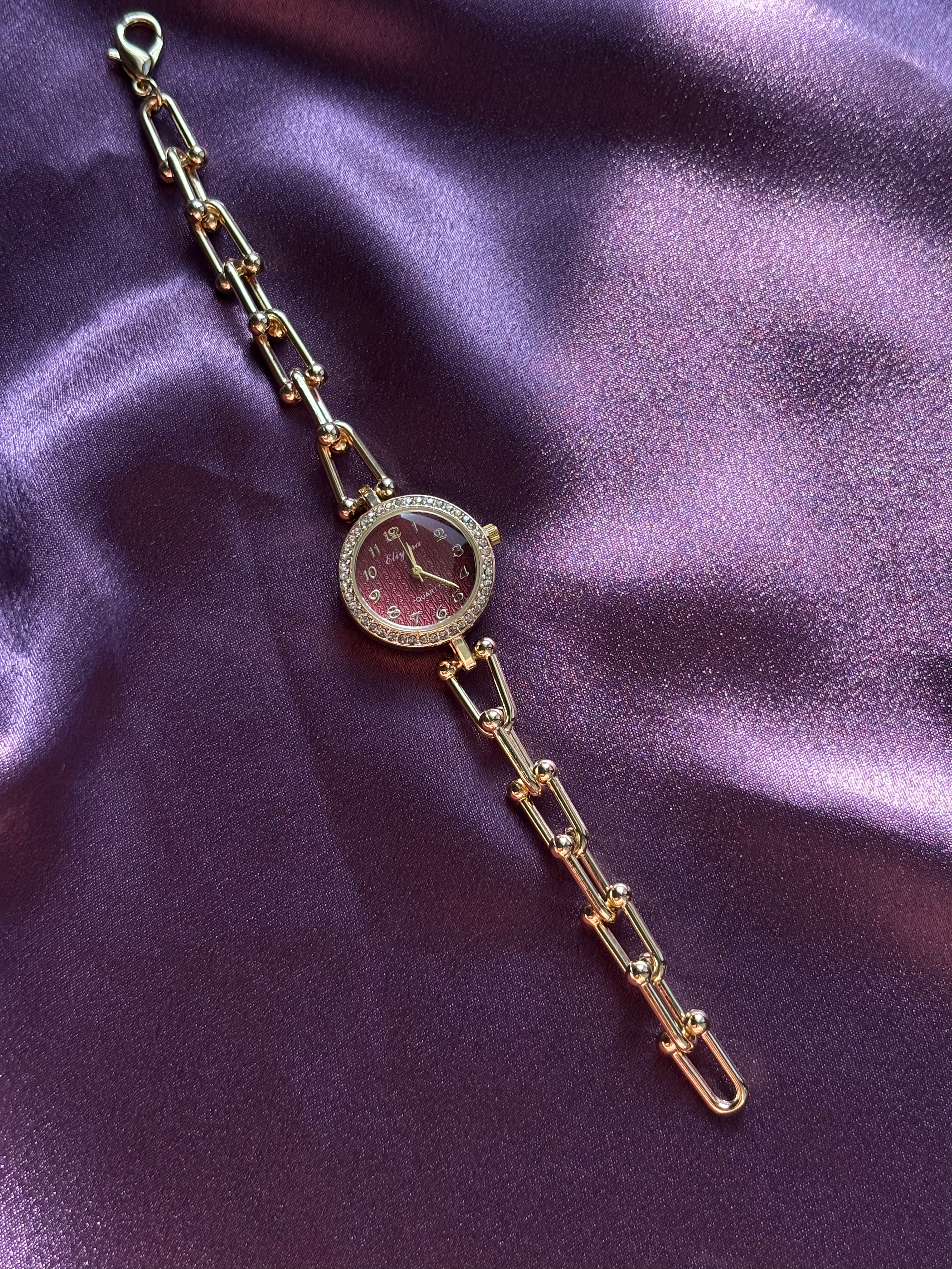 Classic Crimson Chain Bracelet Watch