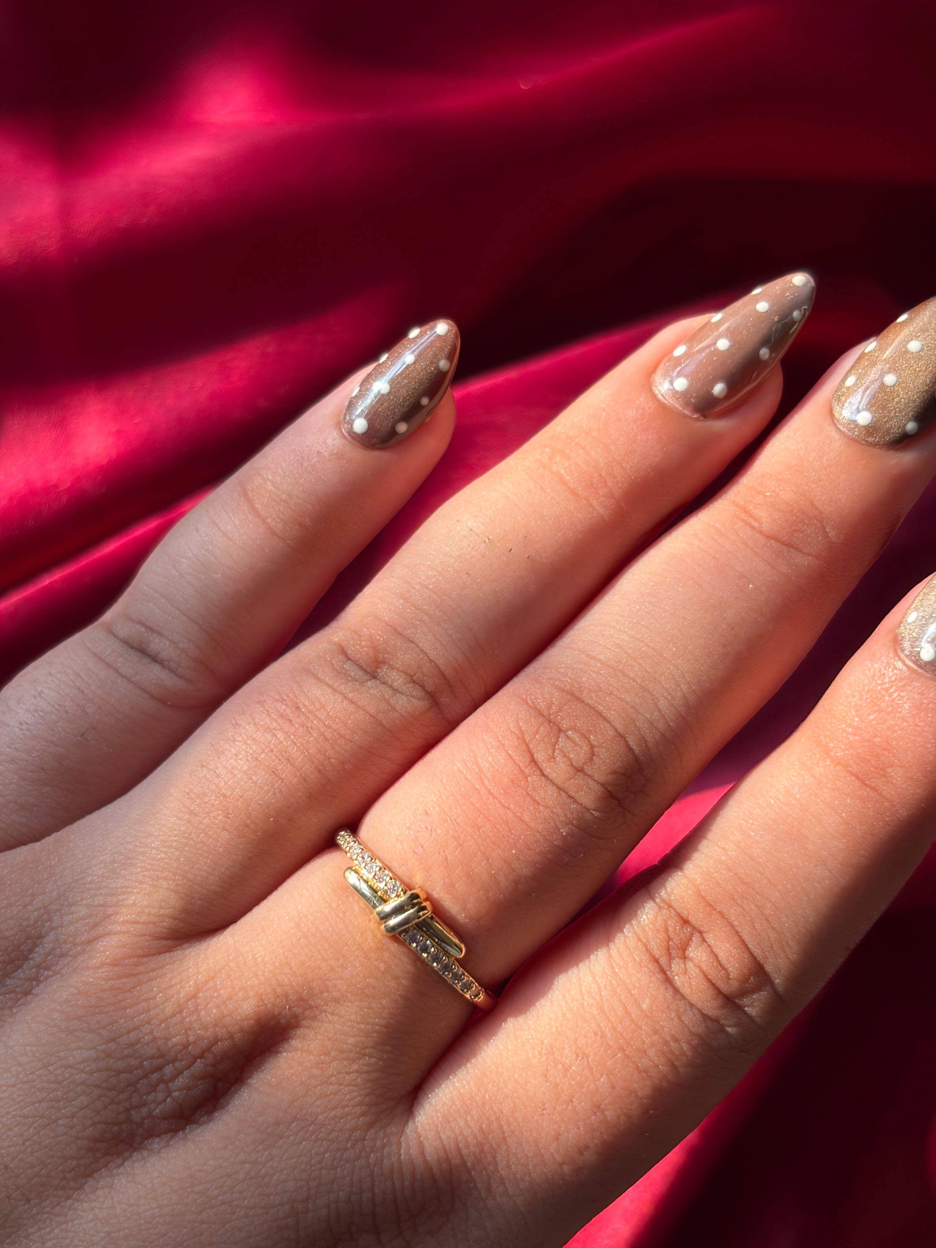 Knot Ring