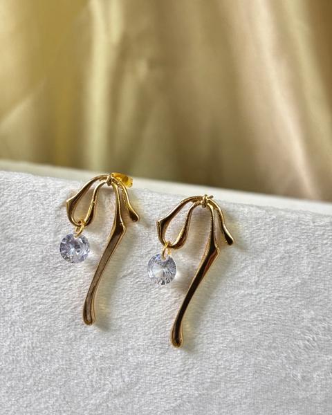 Pookiebow earrings
