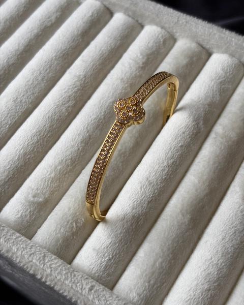 Gold Single Clover Bracelet