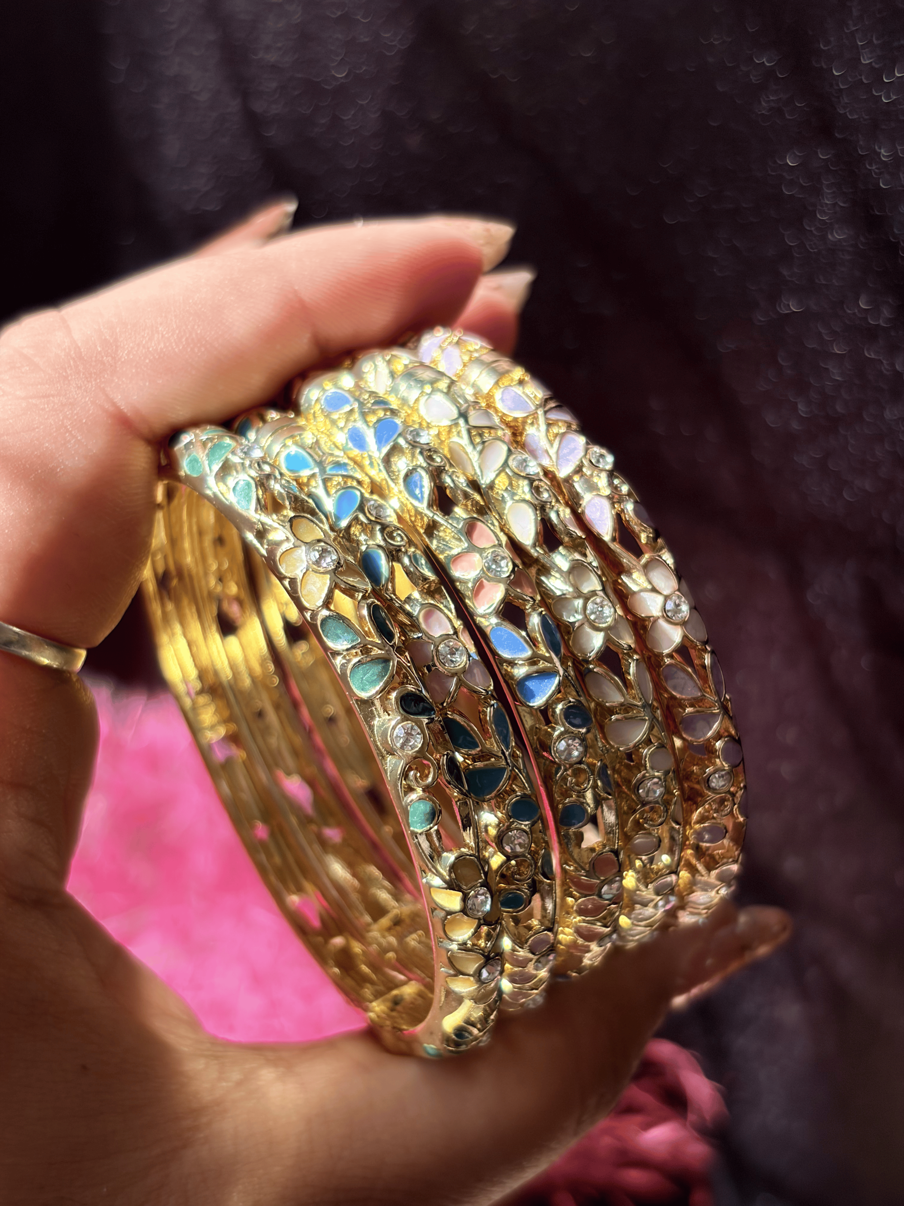 Desi Daisy Enamel Bangle