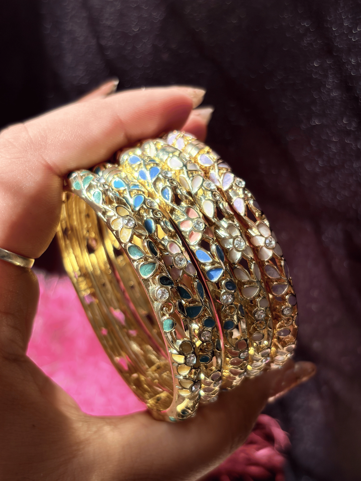 Desi Daisy Enamel Bangle
