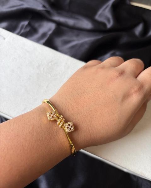 Golden Geometric Crystal Bow Bracelet