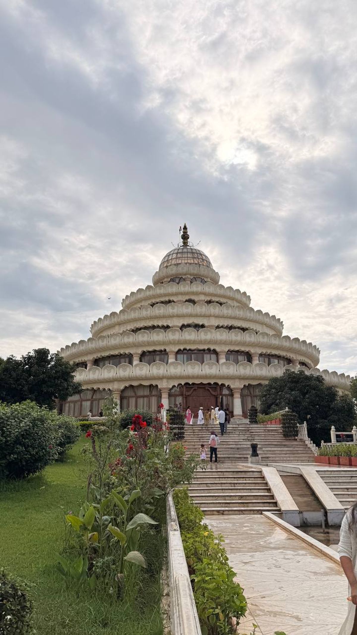 Vishalakshi Mantap lotus-shaped meditation hall
