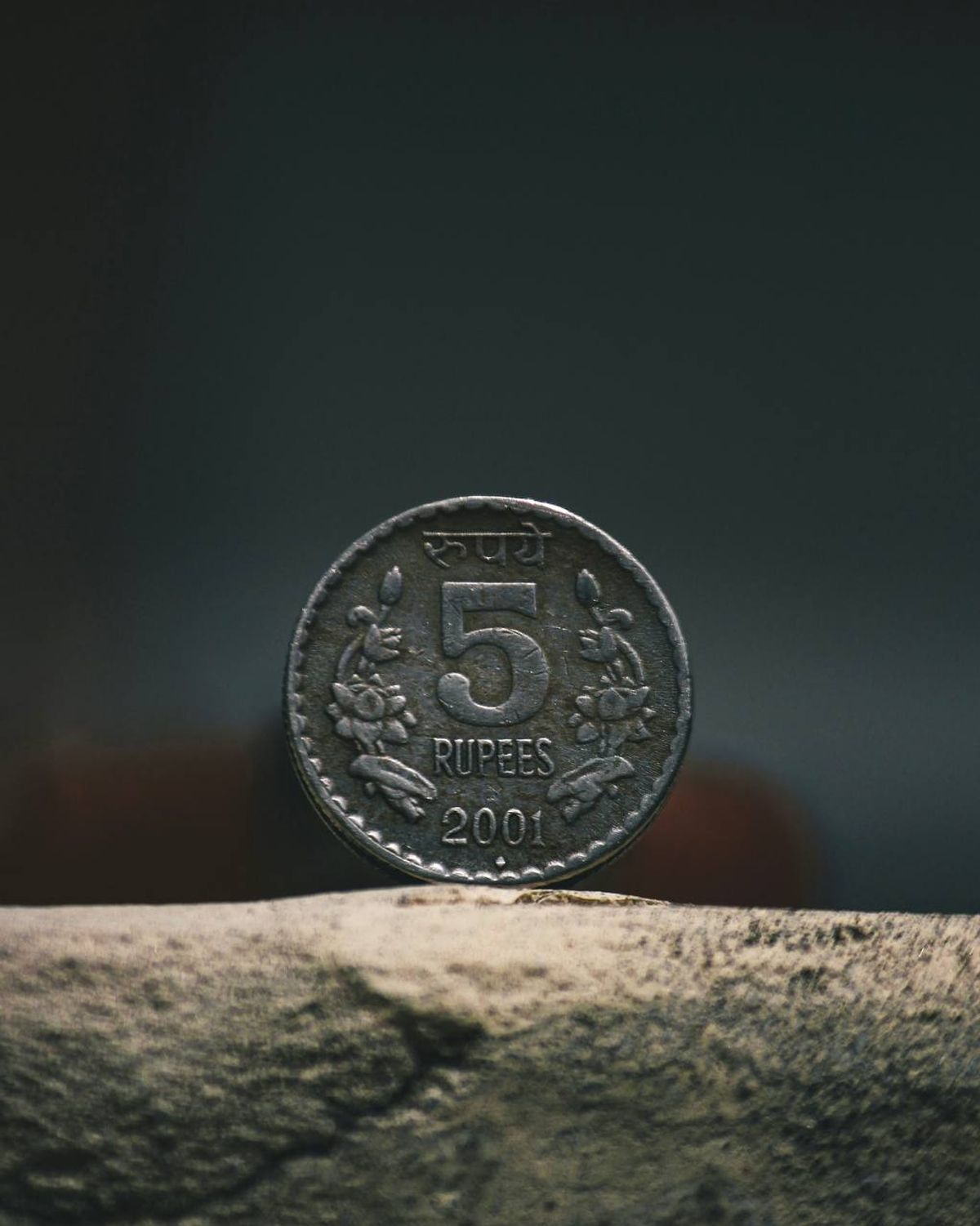 Indian 5 rupee coin from 2001