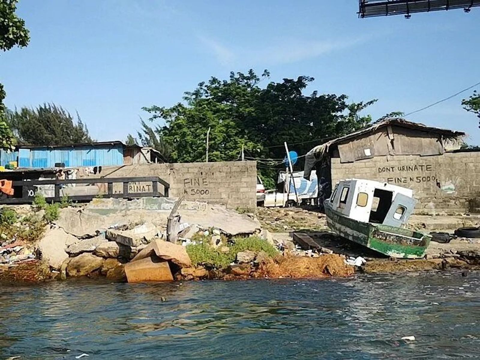Liesel81, Tarkwa Bay – Jetty Station, Wikimedia Commons, CC BY-SA 4.0.
