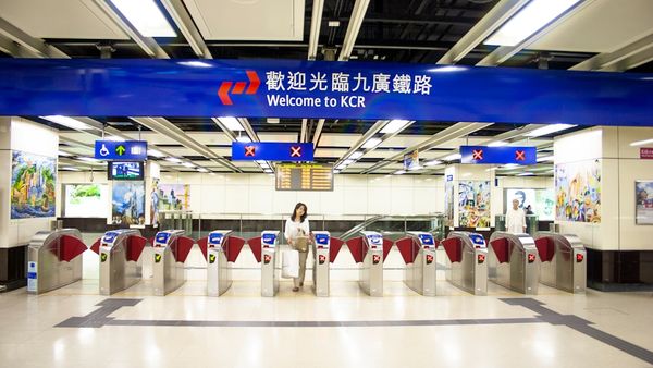 Getting Around Chinese Cities: Metro, DiDi, Buses and Bikes