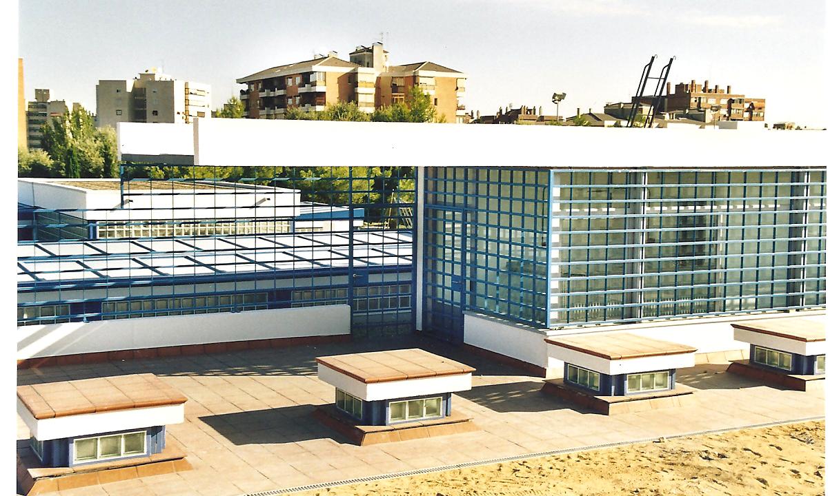 Edificio de vestuarios - Imagen 6