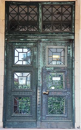 Kastenfenster am Rathaus Schöneberg