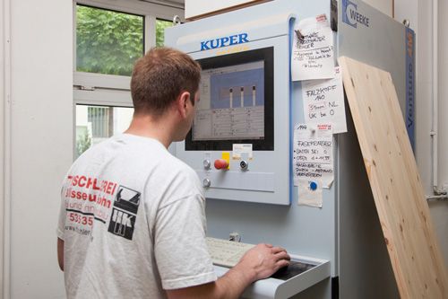 Gefrästes Werkstück aus der CNC-Fertigung