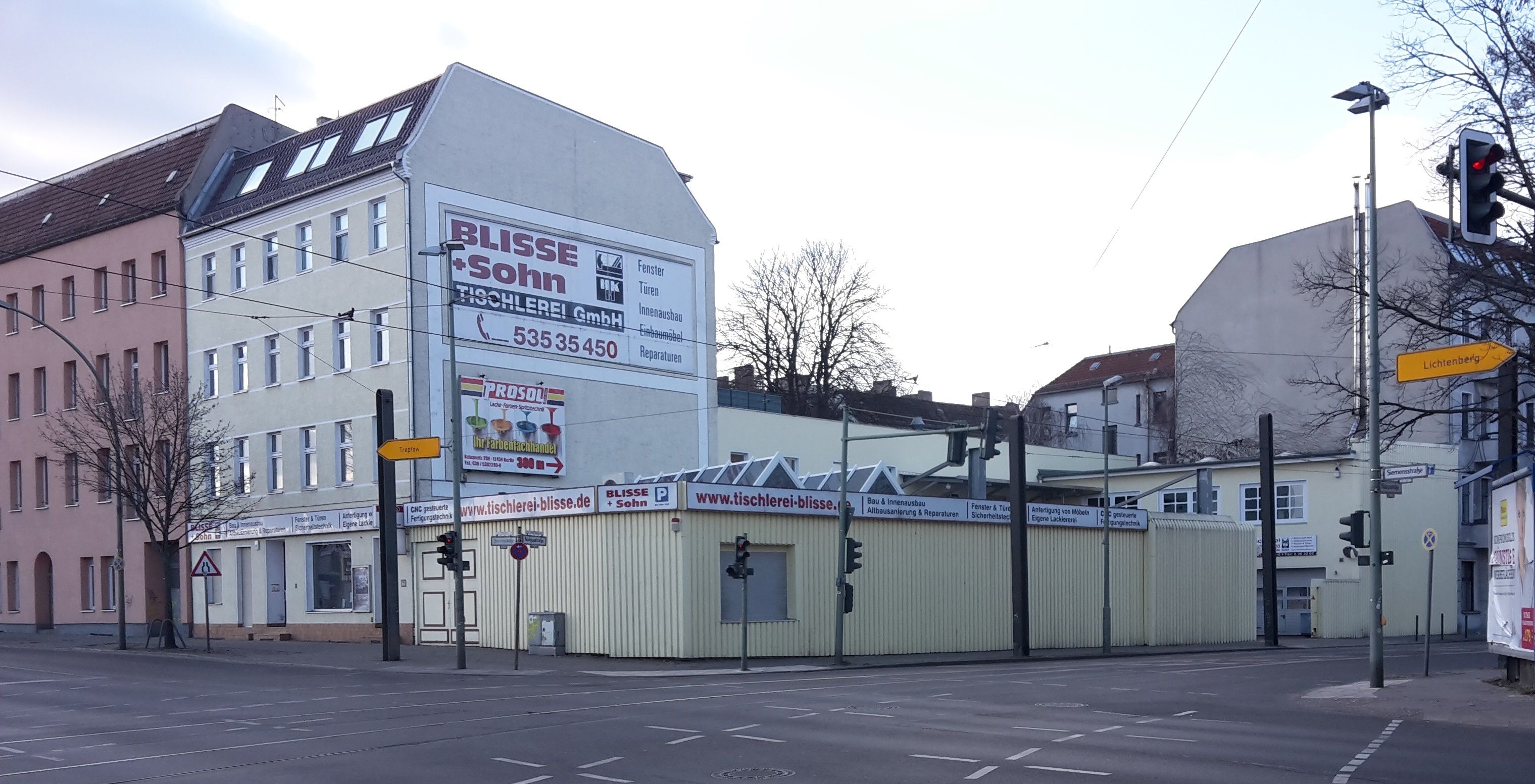 Werkstattgebäude der Tischlerei Blisse in Berlin-Oberschöneweide