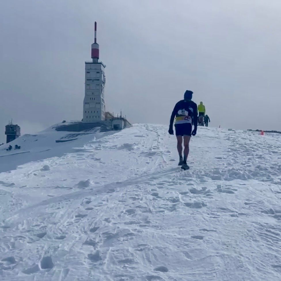 Passage au sommet du Mont Ventoux
