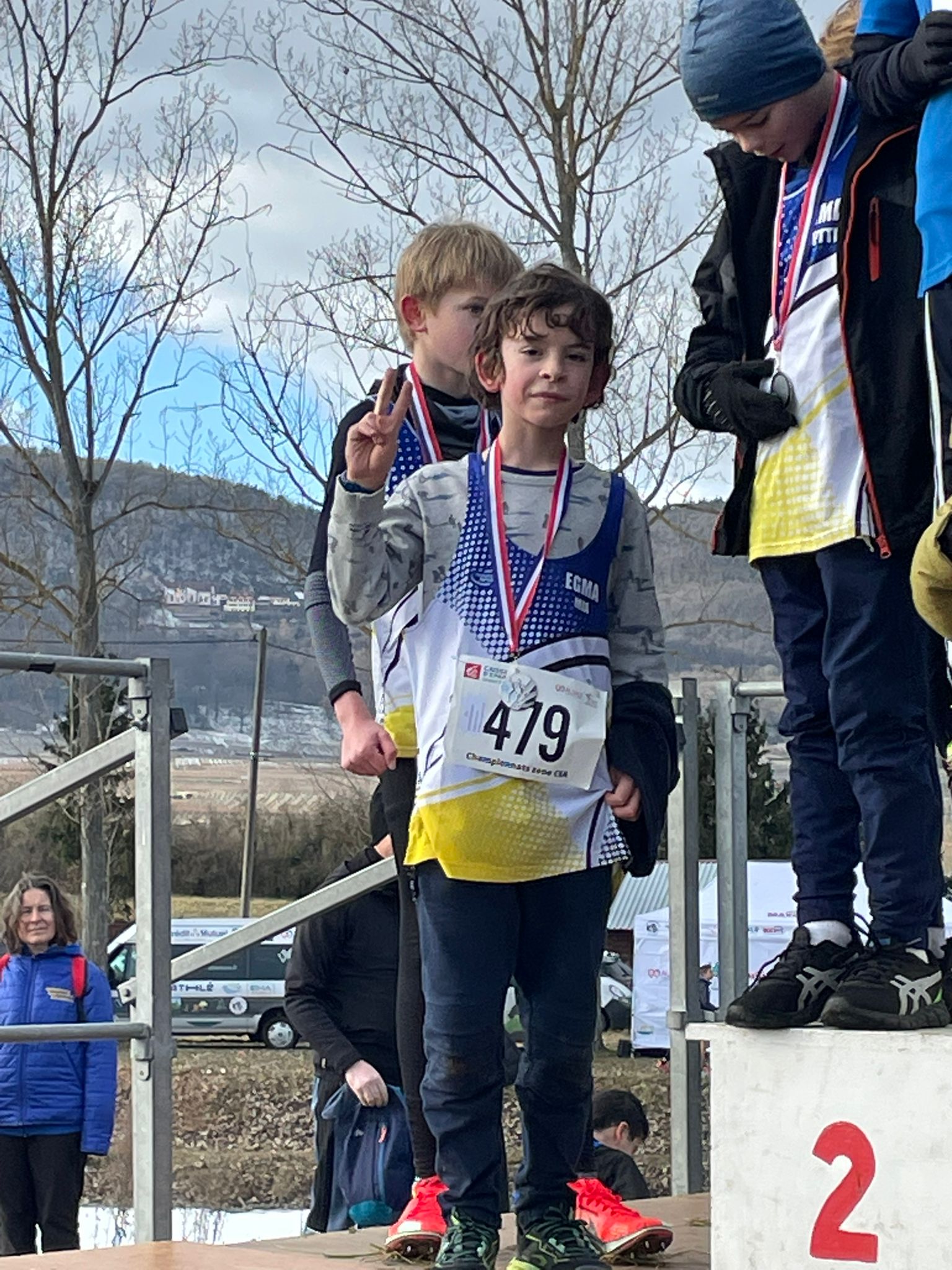 Le podium par équipe des poussins