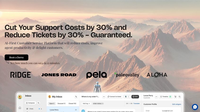Richpanel customer support platform homepage showcasing AI-powered helpdesk and self-service portal for e-commerce