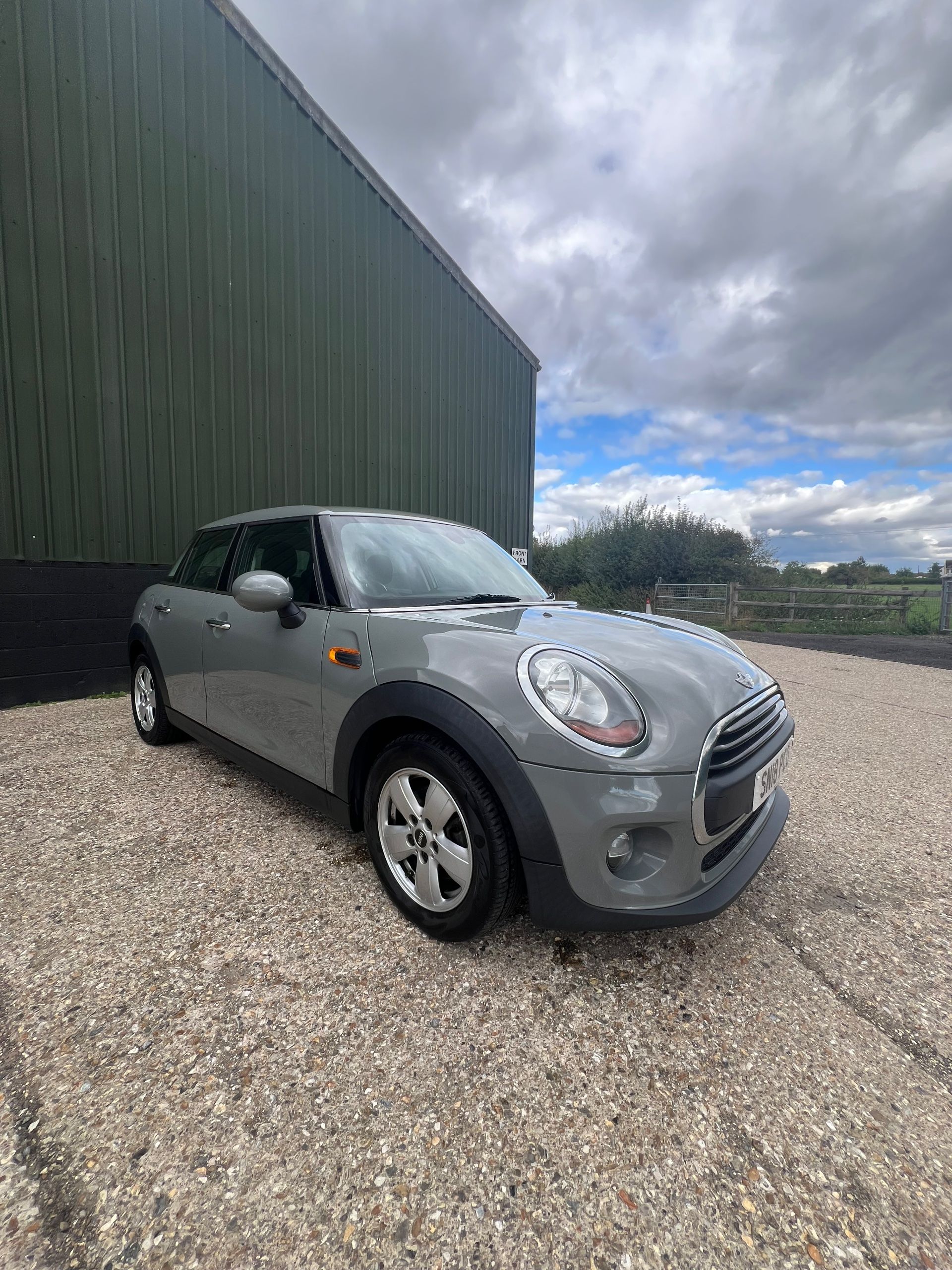 2018 Mini 5 door