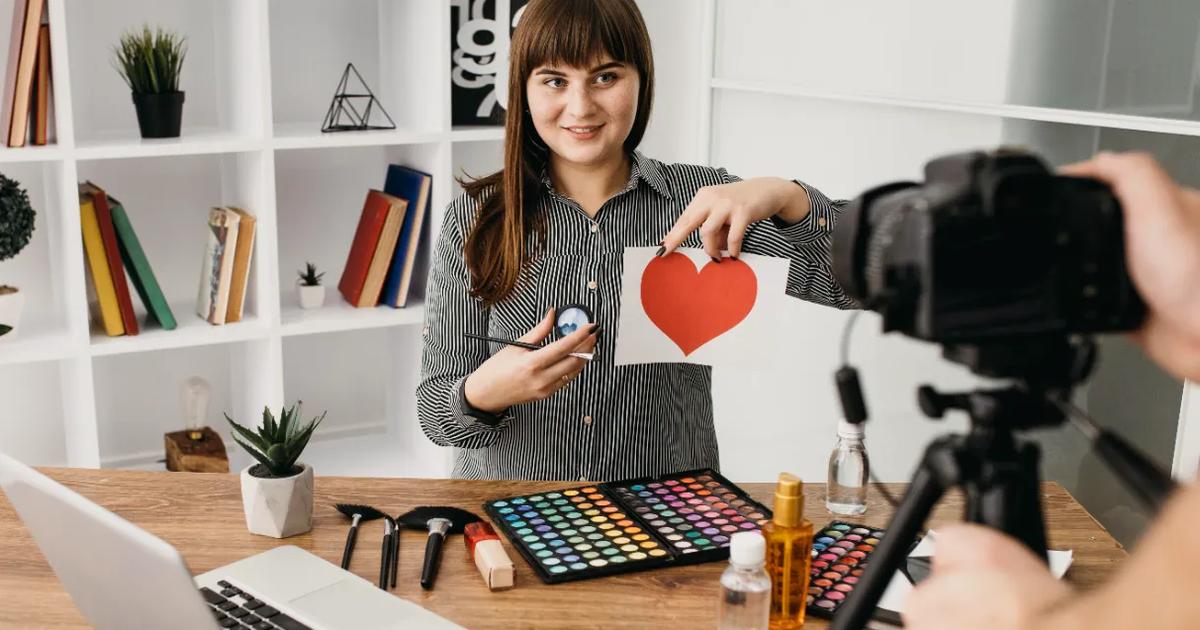 most influential beauty kols creating beauty content while filming a makeup tutorial