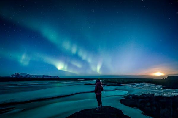 Iceland at a Glance: Aurora, Golden Circle & the Blue Lagoon