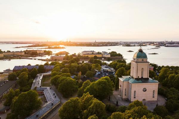 Finland by Rail: Helsinki, Turku & the Lakes