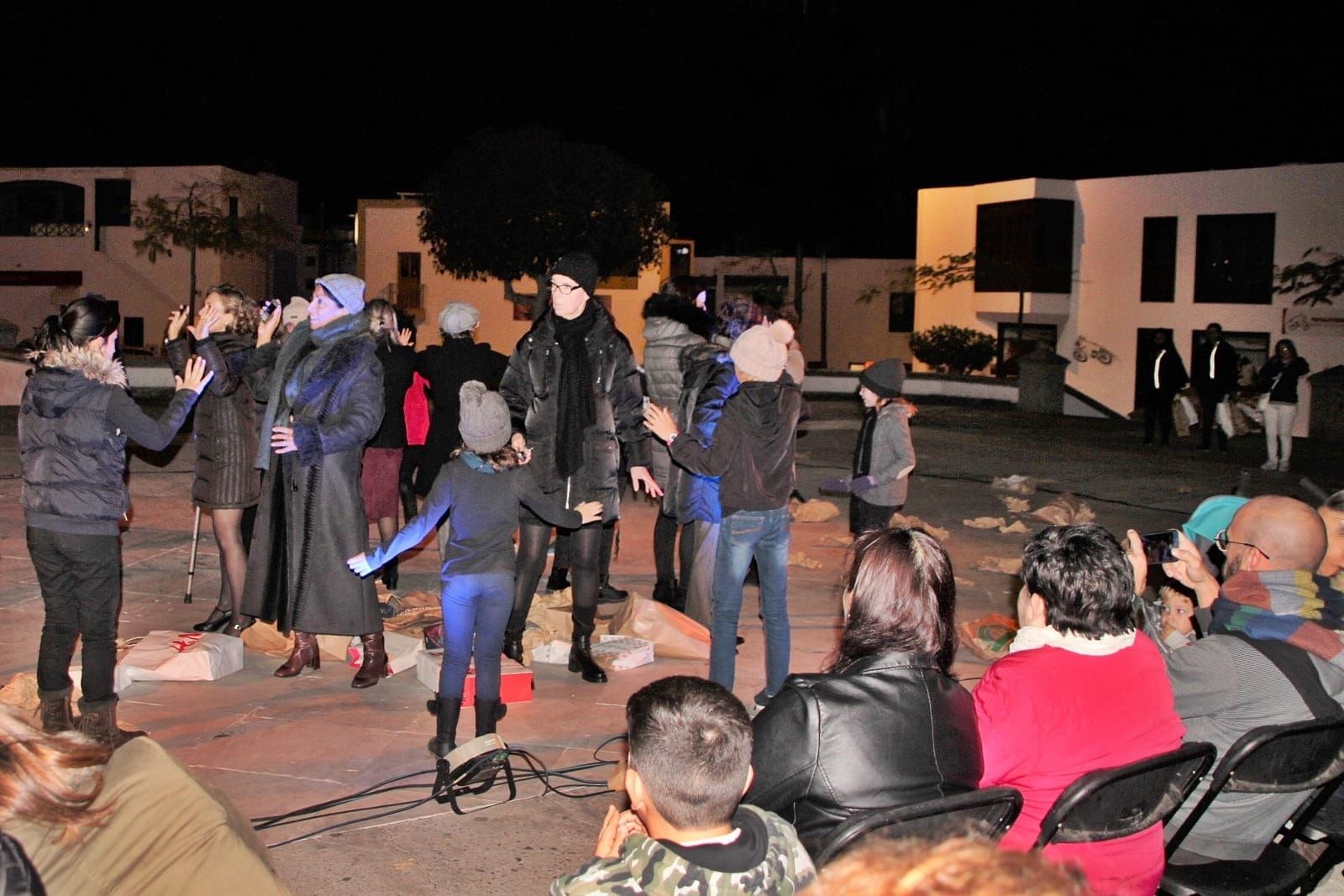 La Escuela de Teatro de Yaiza estrenó sus representaciones con ‘Mi mejor regalo’