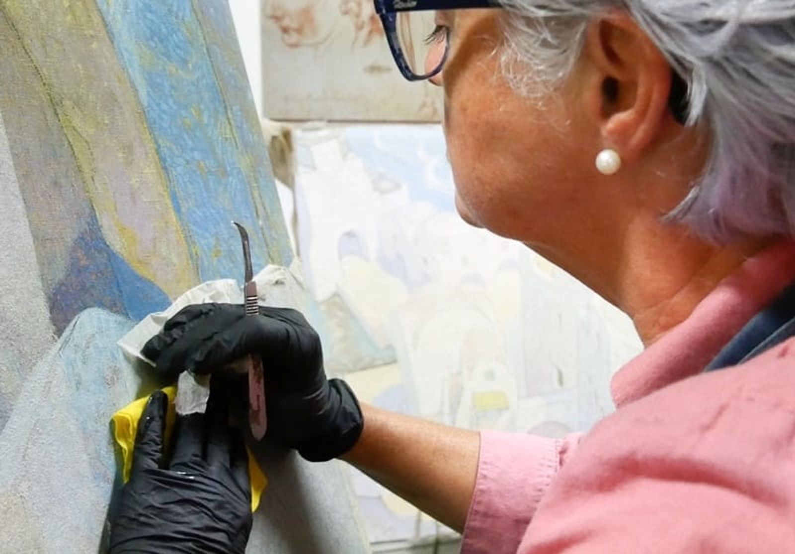 Restauradas ocho obras del pintor Néstor de la Torre