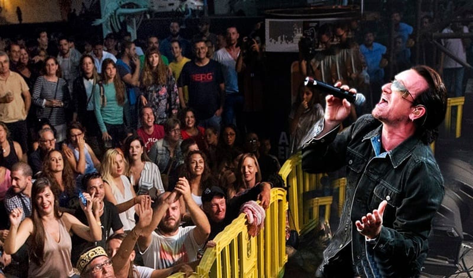 Bono improvisa un concierto en el Charco de San Ginés en sus vacaciones en Lanzarote