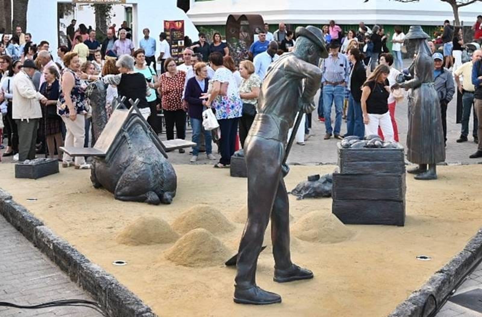 San Bartolomé estrena escultura en ‘Homenaje al cultivo de la batata’