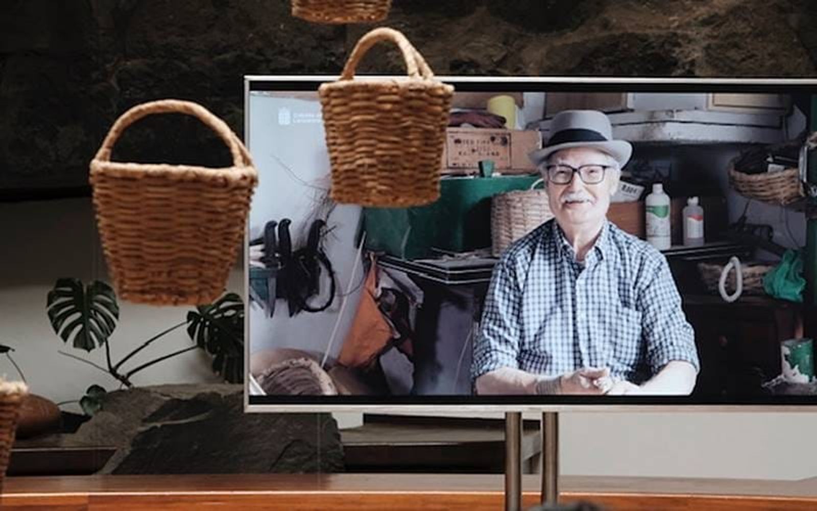 Una producción audiovisual homenajea al último cestero de Lanzarote