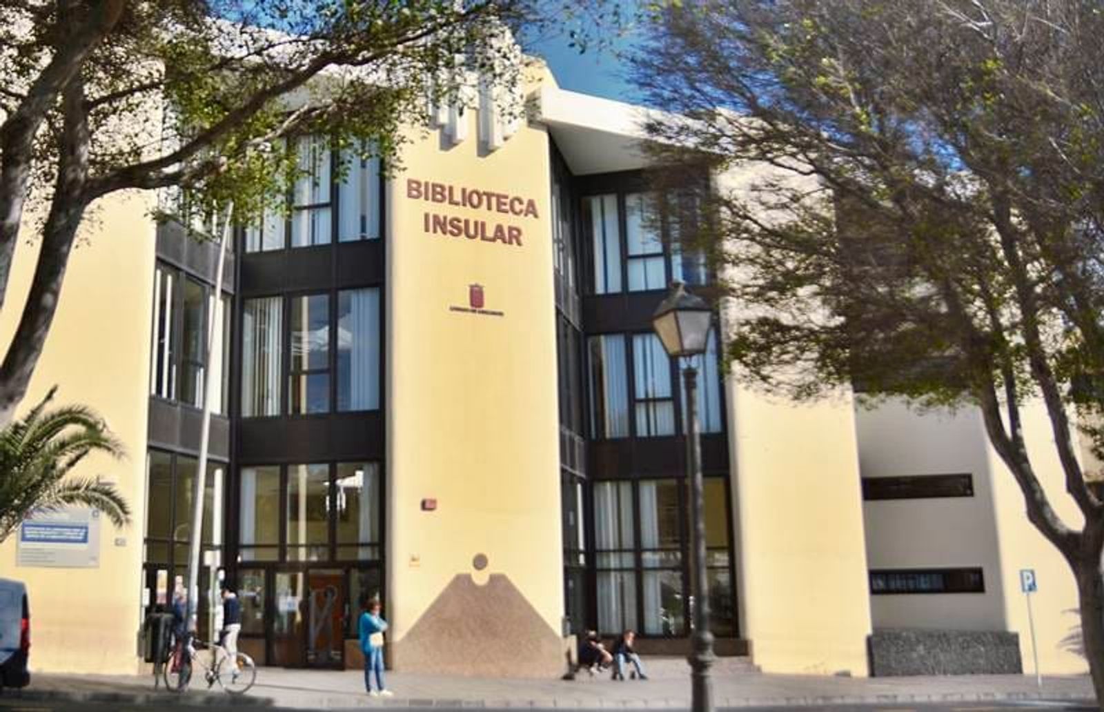 La Biblioteca Insular elabora un amplio programa literario para esta Navidad