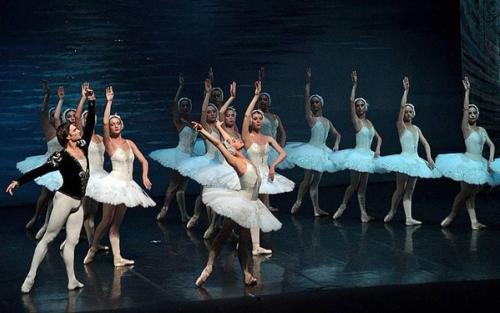 A la venta las entradas del ‘Lago de los cisnes’ de la International Ballet Company en El Salinero