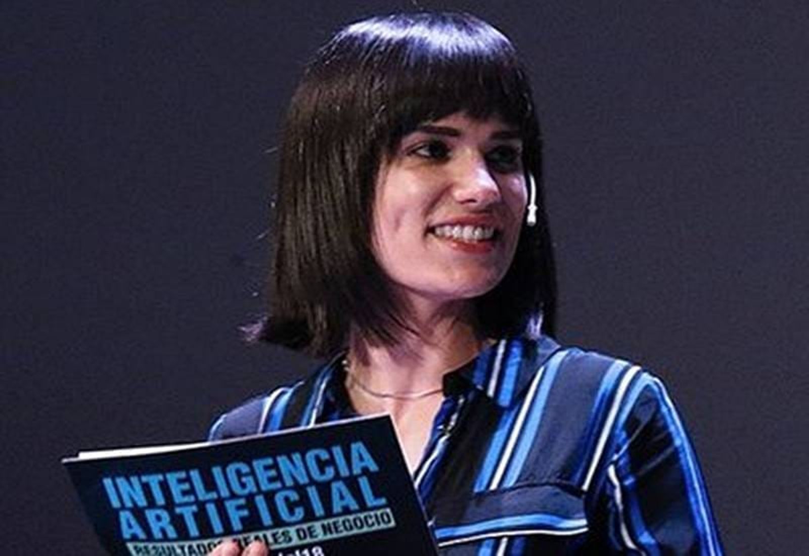 Marta del Amo ofrece una conferencia sobre como “las nuevas tecnologías siguen excluyendo a las mujeres”