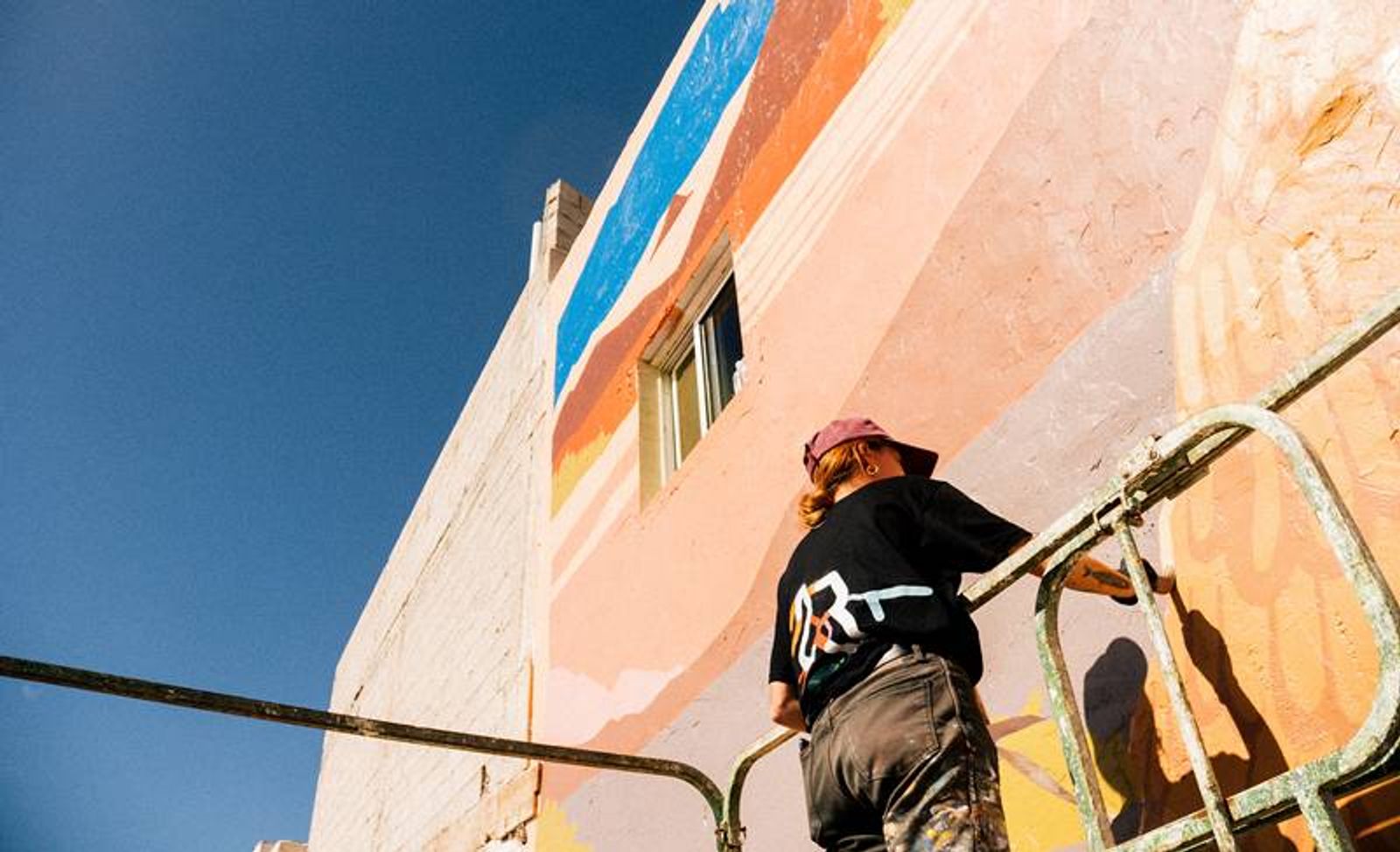 El Festival Desidia reivindica la memoria subterránea de Lanzarote a través de murales y talleres