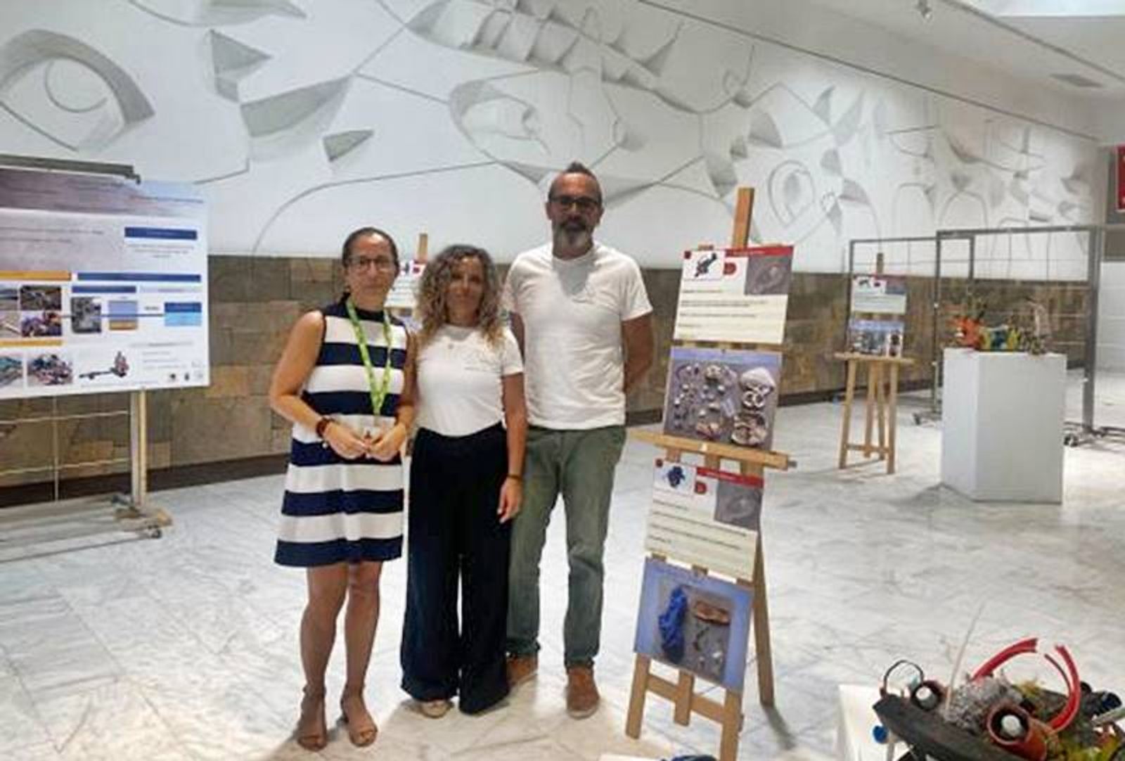 El Aeropuerto César Manrique-Lanzarote inaugura la exposición ‘La basura nos come’