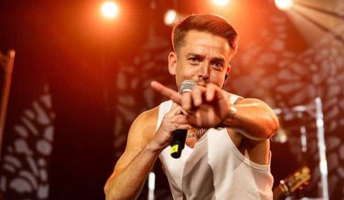 OM Domínguez llega este sábado a La Recova con su mezcla de música urbana, pop y sonidos canarios