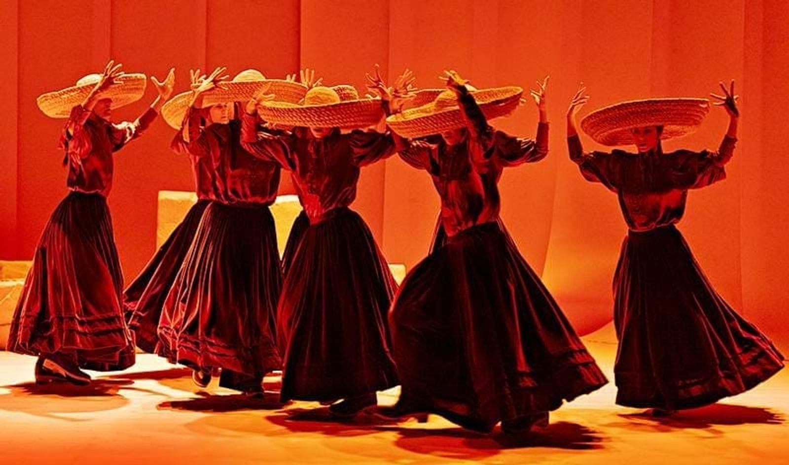 El espectáculo de danza ‘Dique’ llega a Lanzarote con un homenaje a la fuerza y la memoria femenina